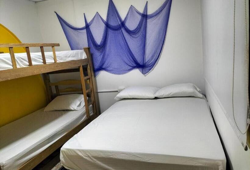 اتاق خانوادگی, Casa De Playa En Playa Salguero Rodadero Sur