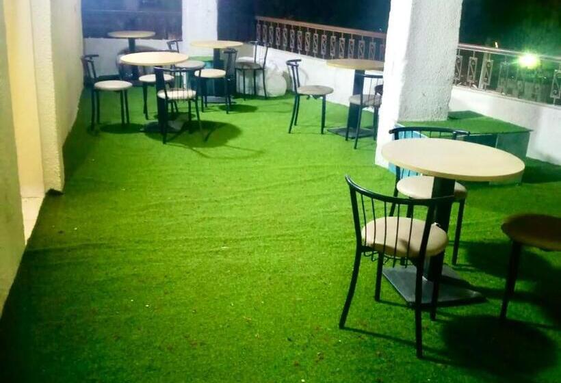 اتاق لوکس, Elhelw Hotel View