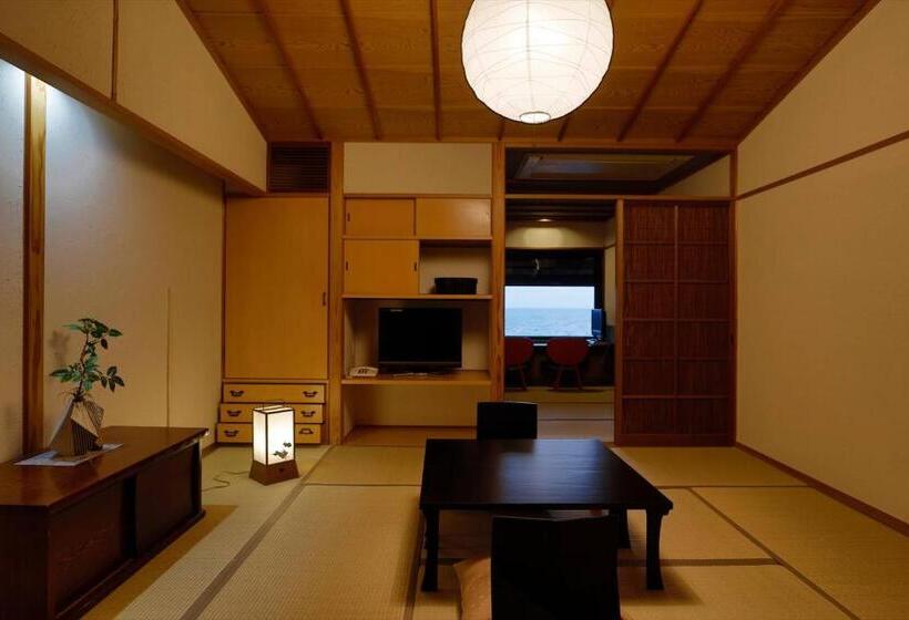 غرفة سوبيريور رباعية, 海のほてる　いさば