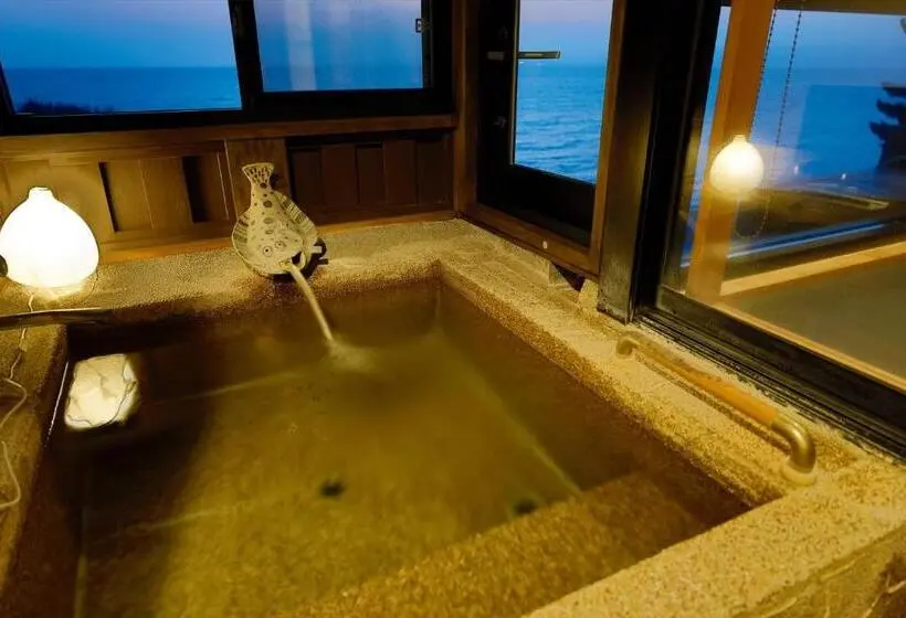 Superior Neljän Hengen Huone, 海のほてる いさば