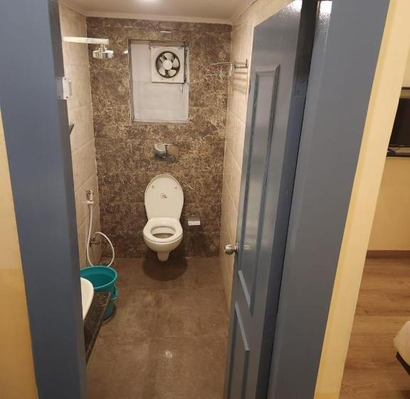 Quarto Deluxe, Consulate By Bookmeri