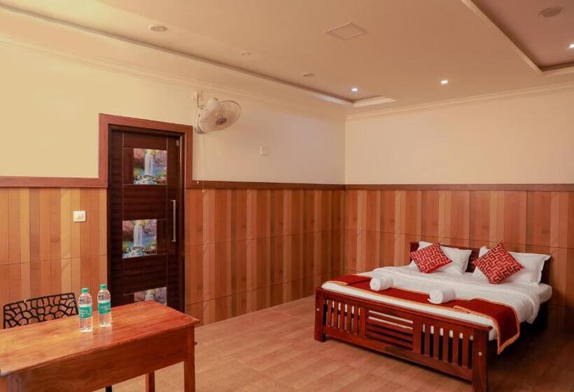 디럭스 룸, Edakkal Home Stay