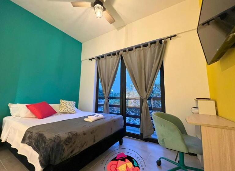 إستديو قياسى مزود بشرفة, Kasa 5ta Aparta