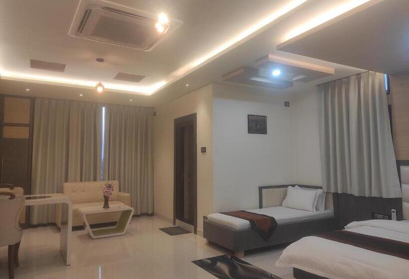 חדר סטנדרט, Lee Palace