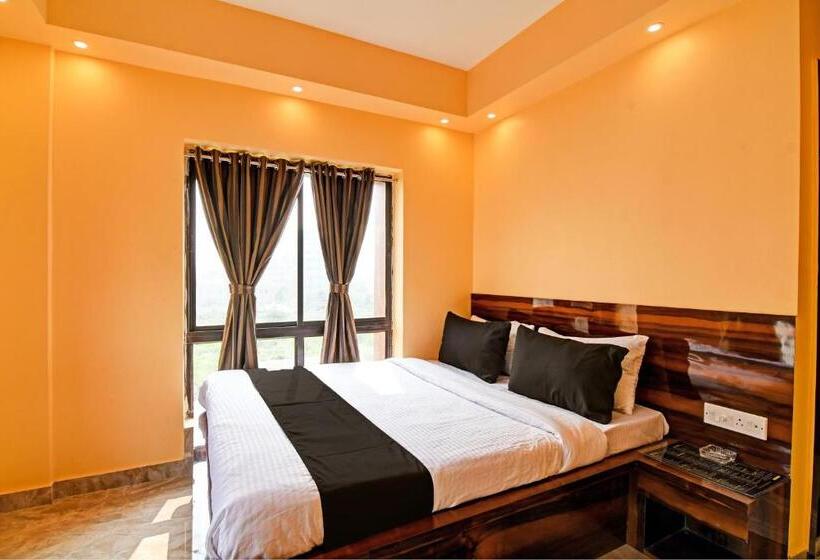 Quarto Triplo Clássico, Oyo Flagship Casa Sanjiva