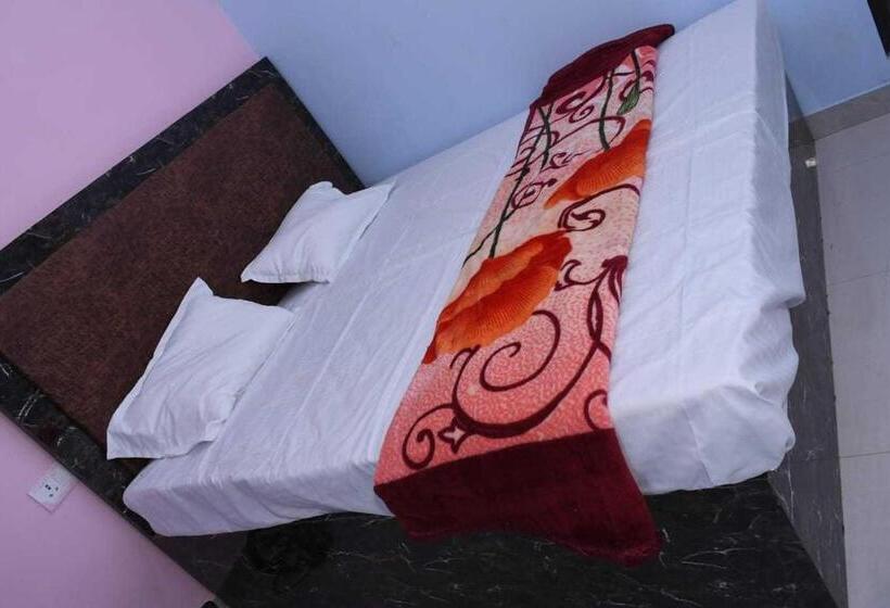 三人经典房间, Oyo Sm Galaxy