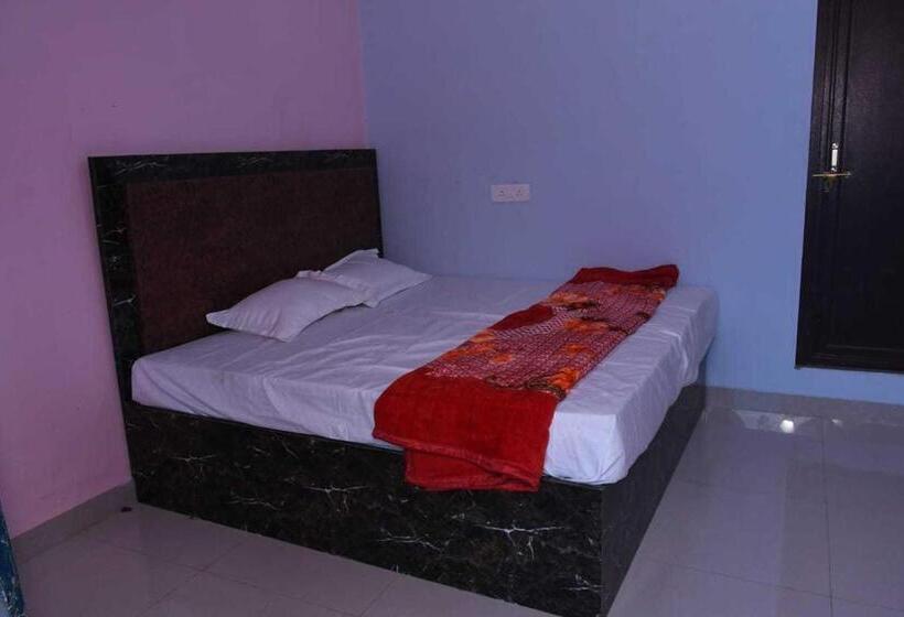 三人经典房间, Oyo Sm Galaxy