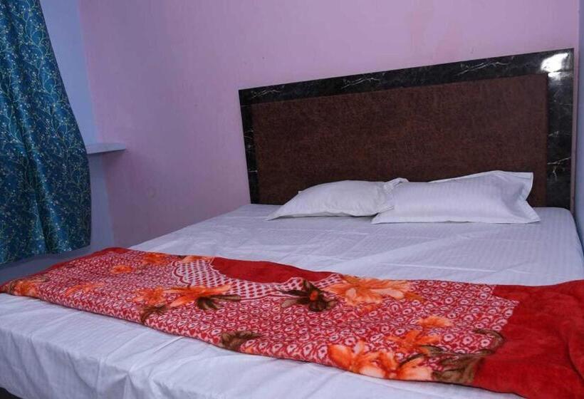 三人经典房间, Oyo Sm Galaxy