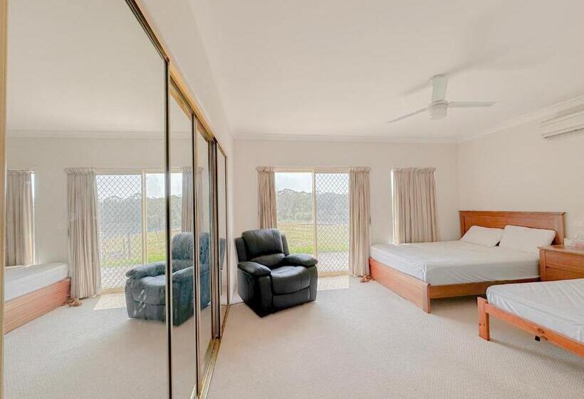 Family Suite, Sydney Farm Stay Live With Nature And Animals