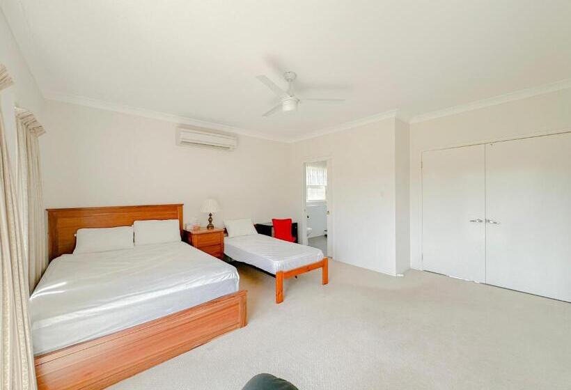 Family Suite, Sydney Farm Stay Live With Nature And Animals