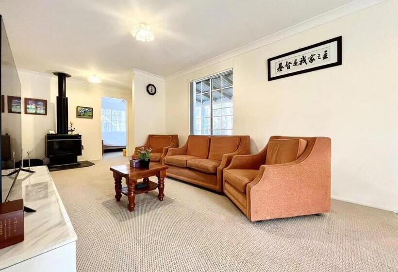 Шале 1 Спальня, Sydney Farm Stay Live With Nature And Animals