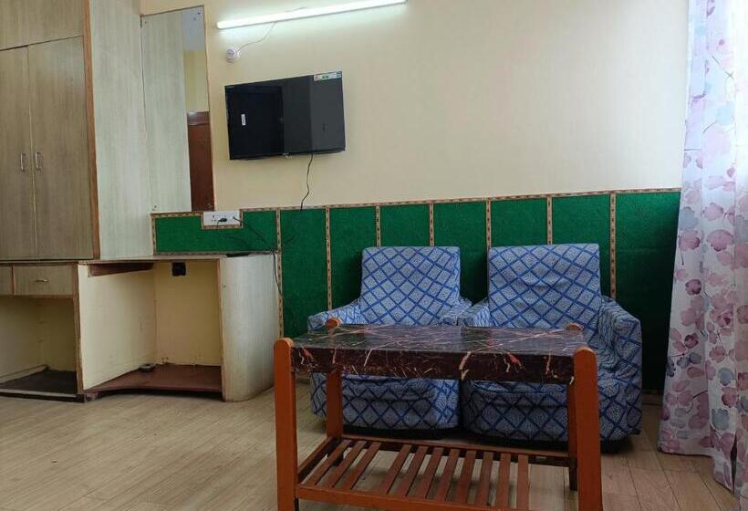 חדר סטנדרט לארבעה, The Lhonark Leisure