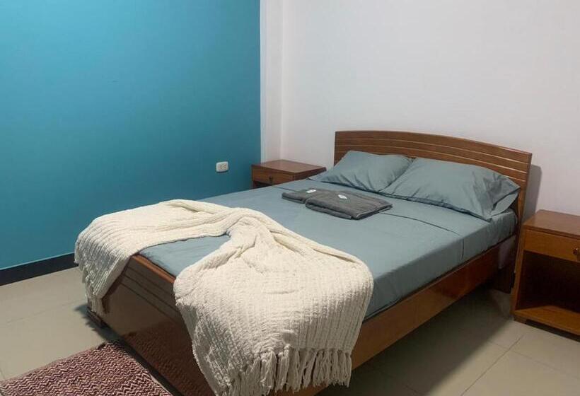 חדר סטנדרט, Tiktoker