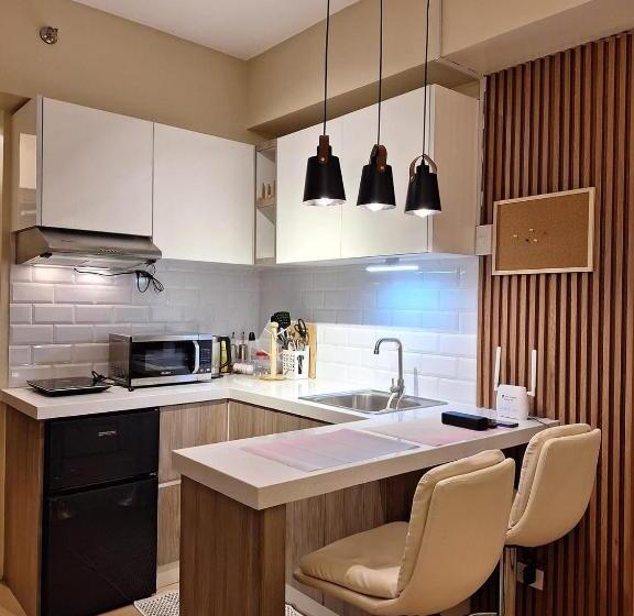 标准工作室, Iloilo Travellers Zen Zone