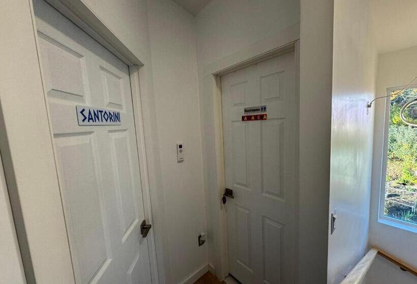 غرفة قياسية, Private Room In West Seattle Cartagena Inspired