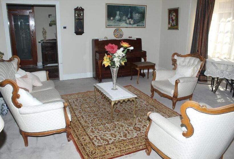 חדר דלוקס, Deluxe Queen Suite