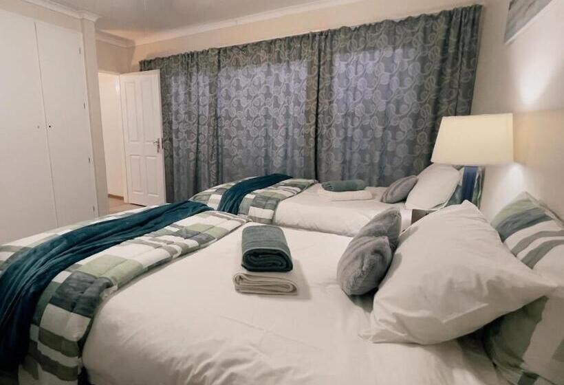 디럭스 룸, Kuhns Rus En Vrede