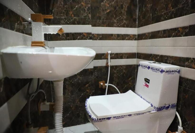 Номер Стандарт, Shri Laddu Gopal Guest House