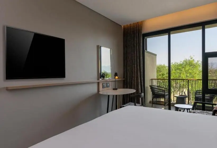 اتاق استاندارد با چشمانداز کوهستان, Radisson Safari Hotel Hoedspruit