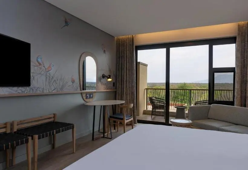 سوئیت جونیور با چشمانداز کوهستان, Radisson Safari Hotel Hoedspruit
