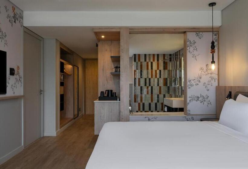 חדר סופריור עם נוף להרים, Radisson Safari Hotel Hoedspruit