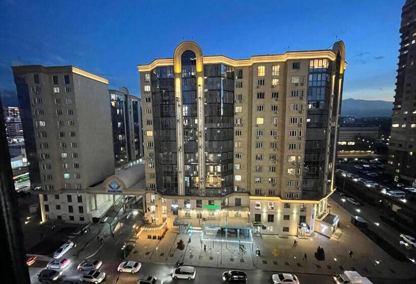 آپارتمان 1 خوابه, Royal Apartments R House