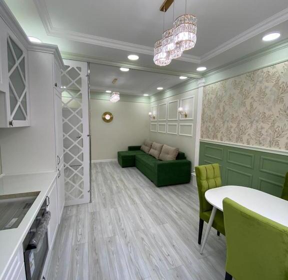 آپارتمان 1 خوابه با چشم‌انداز, Royal Apartments R House