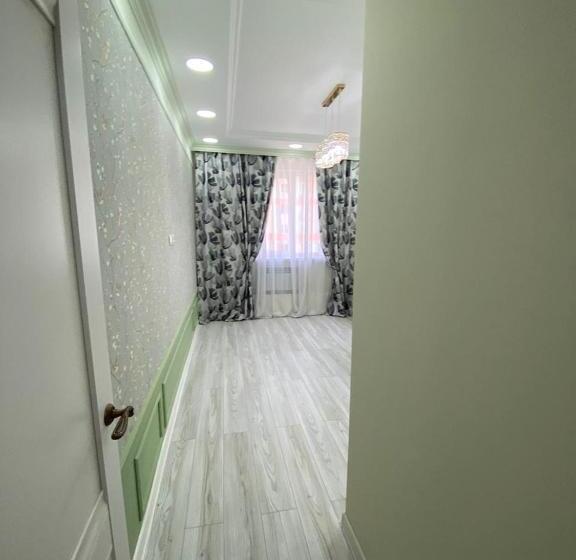 آپارتمان 1 خوابه با چشم‌انداز, Royal Apartments R House