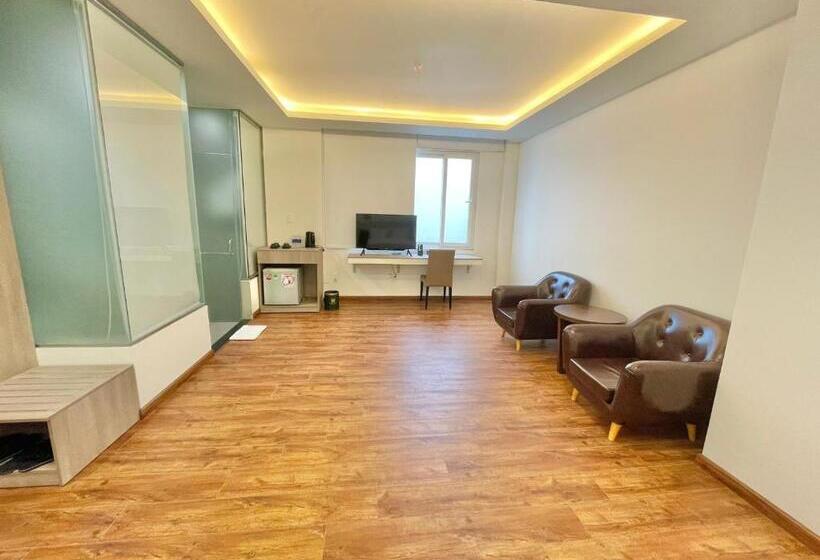 سوییت خانوادگی, The Mansion Hotel Bien Hoa