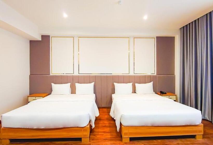 اتاق لوکس چهار تخته, The Mansion Hotel Bien Hoa