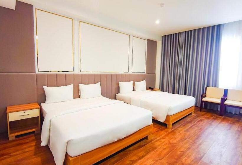 اتاق لوکس چهار تخته, The Mansion Hotel Bien Hoa