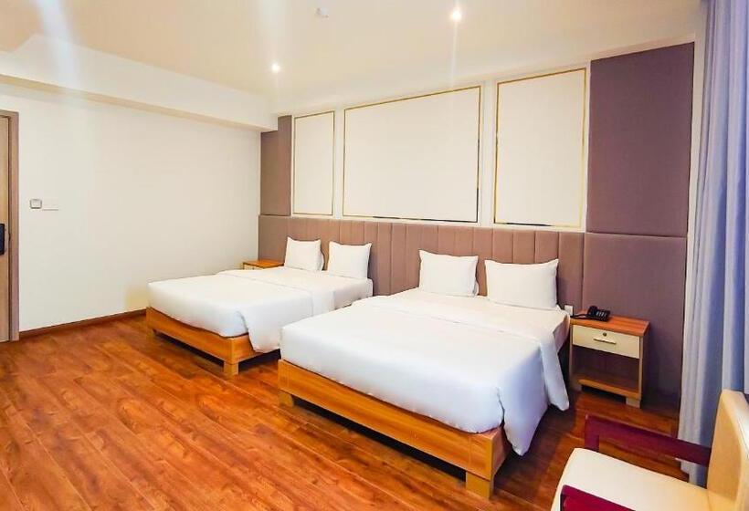 اتاق لوکس چهار تخته, The Mansion Hotel Bien Hoa