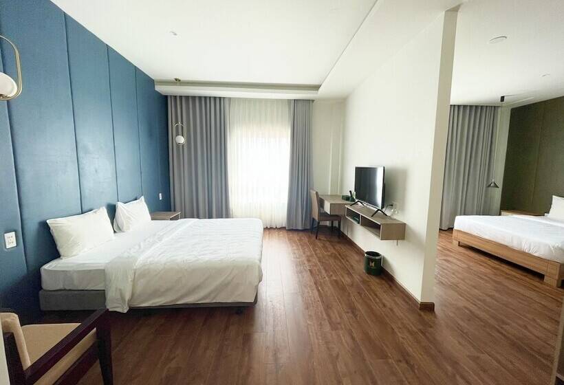 اتاق لوکس چهار تخته, The Mansion Hotel Bien Hoa