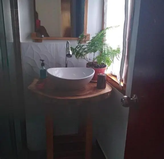 Basic Kolmen Hengen Huone, La Posada De Calerito