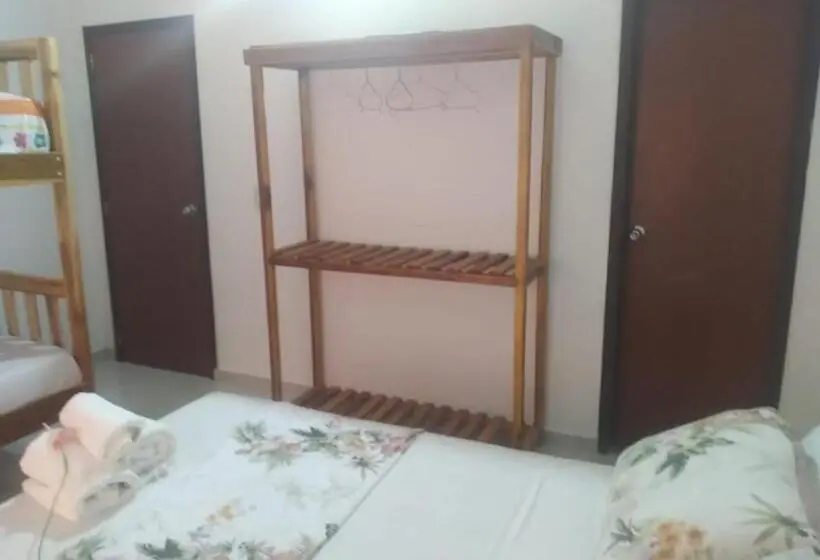 Basic Kolmen Hengen Huone, La Posada De Calerito