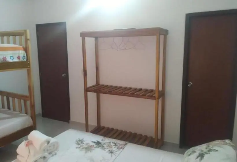 Basic Kolmen Hengen Huone, La Posada De Calerito