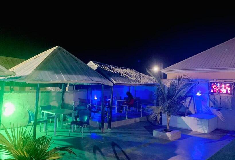 اتاق استاندارد یک نفره, Abuja Resort And Gardens