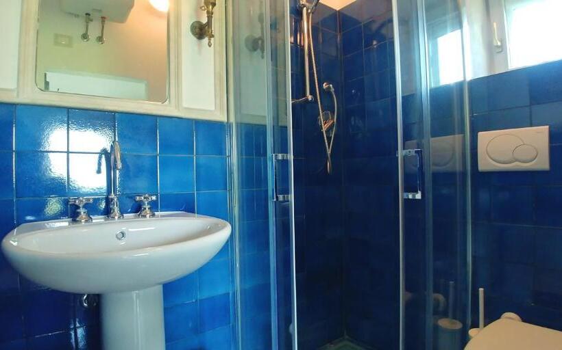 إستوديو قياسى مطل على البحر, Agriturismo Mondomini