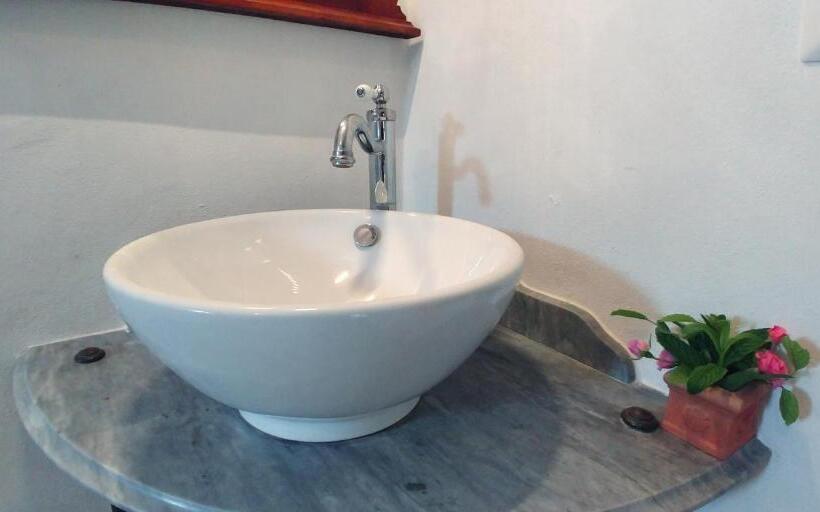 شقة غرفة واحدة مطلة على البحر, Agriturismo Mondomini