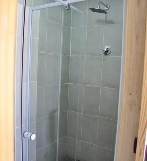 اتاق استاندارد یک نفره, Green Apple Guest House