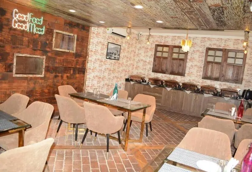 Deluxe-huone, Green Rooms, Vintage Luxury Near Dal Lake