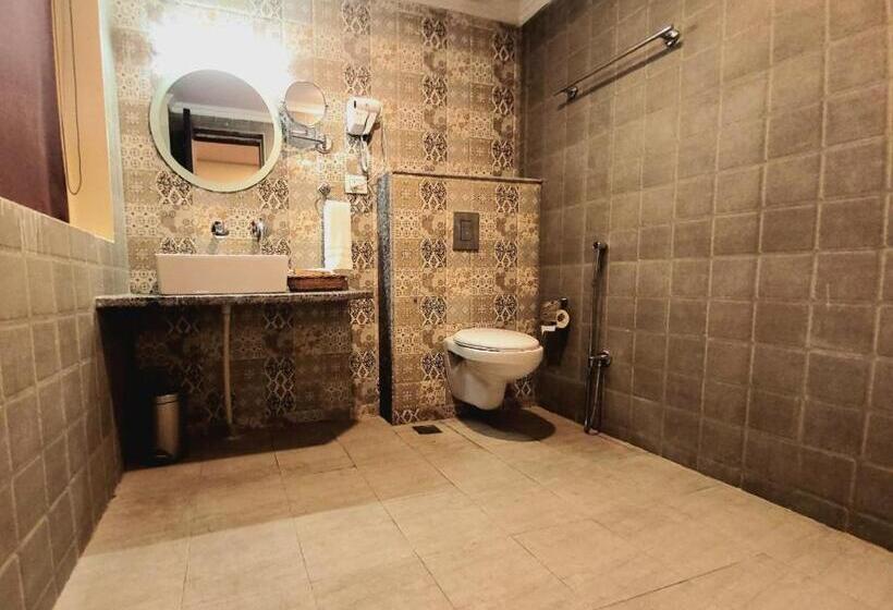 带大床的高级房间, Green Rooms, Vintage Luxury Near Dal Lake