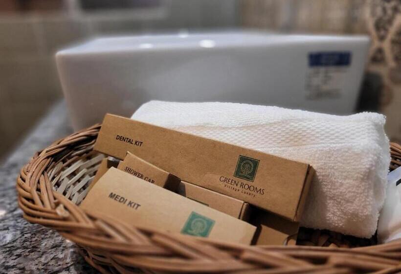 带大床的高级房间, Green Rooms, Vintage Luxury Near Dal Lake