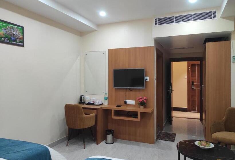 Номер Стандарт, Kingdom Palace