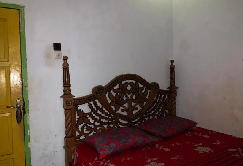 חדר דלוקס, Oyo 93304 Wisma La Oda Syariah