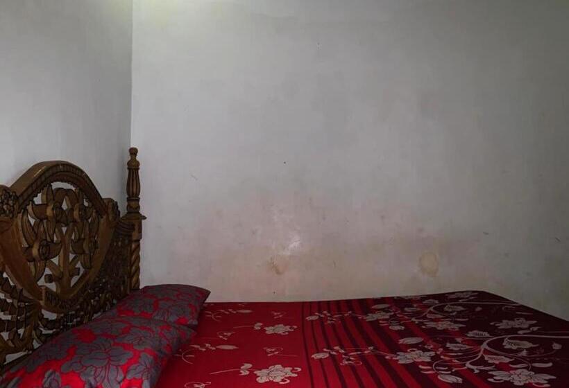 디럭스 룸, Oyo 93304 Wisma La Oda Syariah