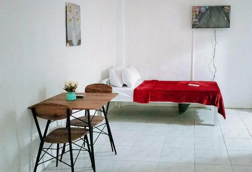 Deluxe-huone, Reddoorz At Rio Bella Lacson St Bacolod