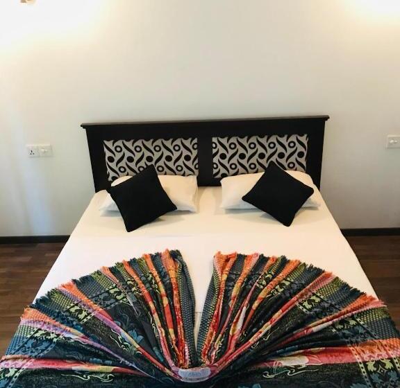 バルコニー付きデラックスルーム, Rp Rohamton Bungalow And Coffee Bar