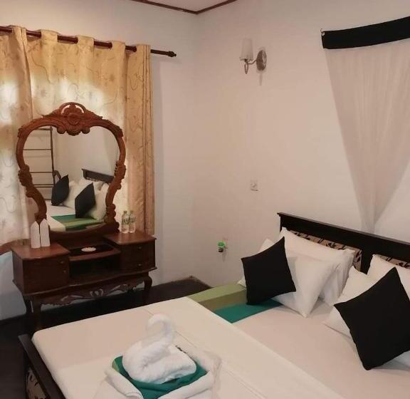 デラックスルーム, Rp Rohamton Bungalow And Coffee Bar