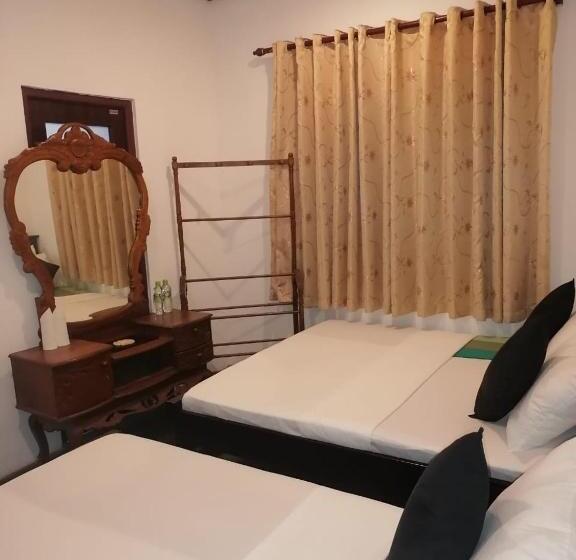 Номер Deluxe, Rp Rohamton Bungalow And Coffee Bar